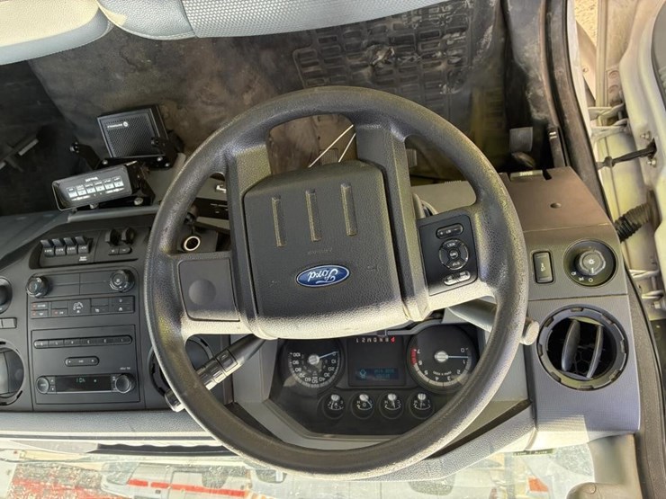 2014-ford-f250-sd-image-14