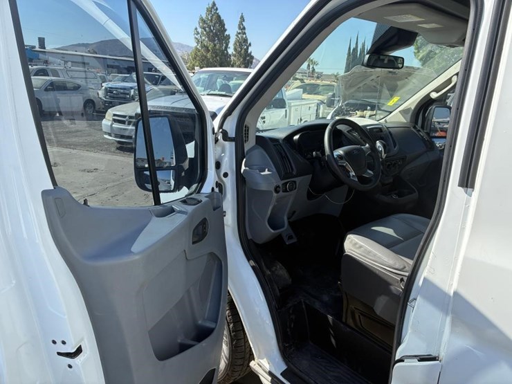 2018-ford-transit-image-14