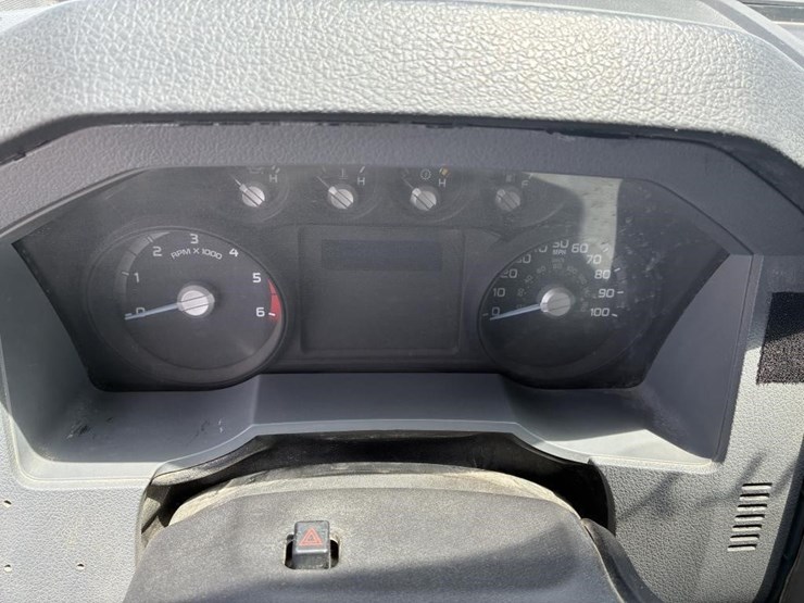 2012-ford-f450-xl-image-22
