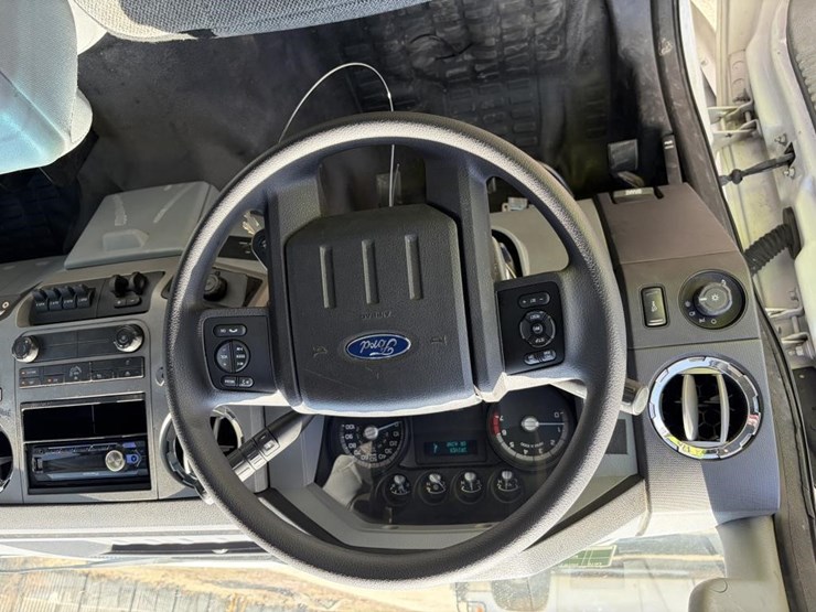 2011-ford-f250-image-15
