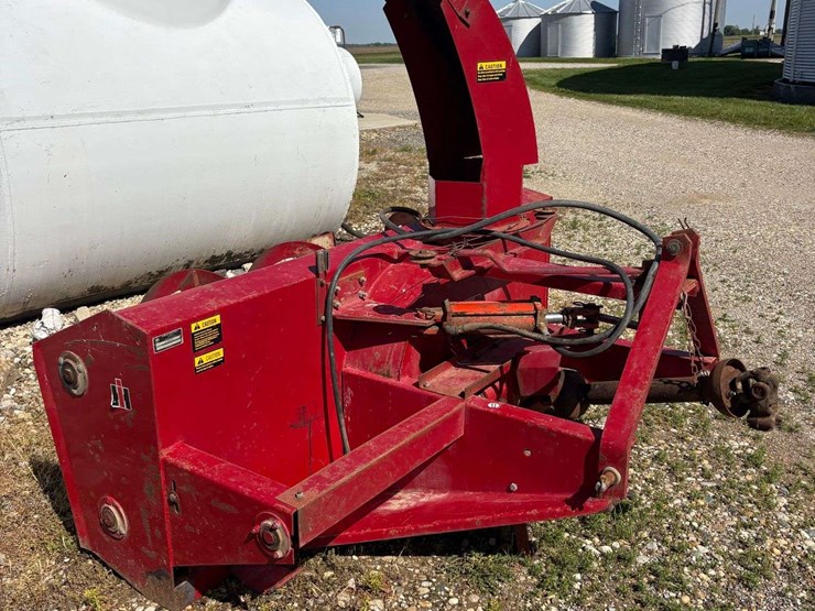 international-80-snow-blower,-1970s-model,-3pt,-540pto,-image-3
