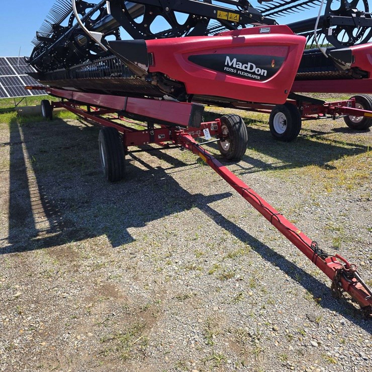 Unverferth AWS-42 Head Cart, 4 wheel steer, with lights, 1 owner