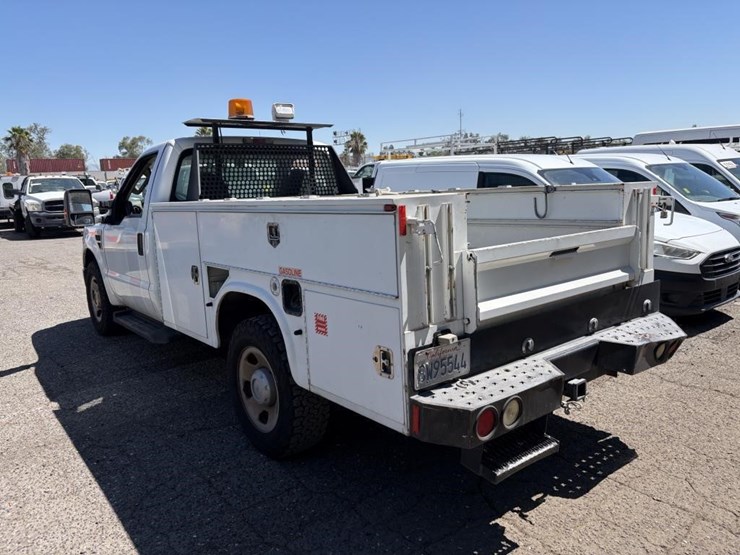 2009-ford-f350-image-4