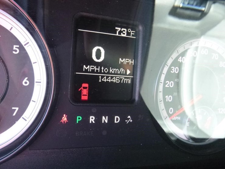 2016-dodge-1500-image-14