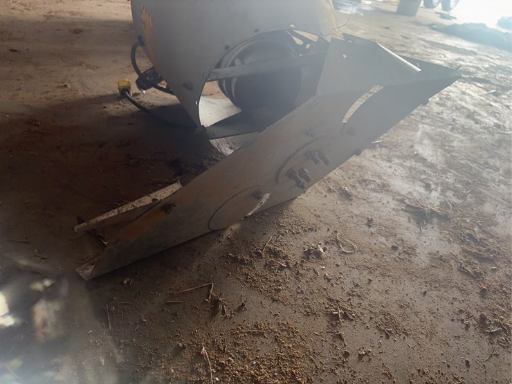 grain-spreader-(scatter-grain-brand)-image-5