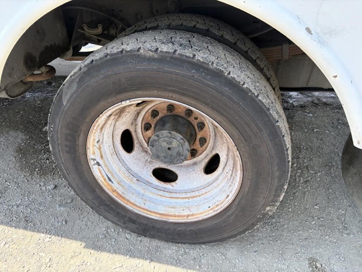 2008-ford-f550-image-5