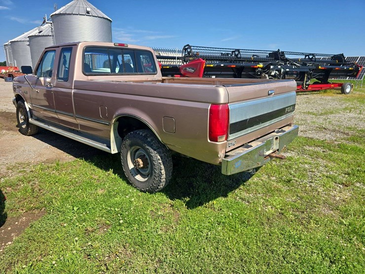 1996-ford-f-250-xlt,-extended-cab,-5.8l,-gas,-bench-seat,-cloth,-4wd,-power-windows,-dmi-bumper,-gooseneck-ball,-spare-tire,-177,236-miles,-gas,-vin--1fth26h9tea7672-image-7