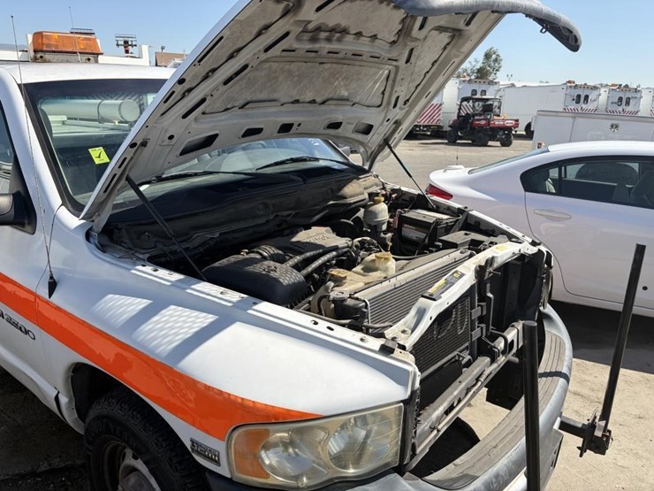 2005-dodge-ram-2500-image-8