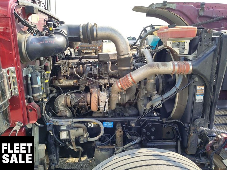 2018-peterbilt-389-image-40