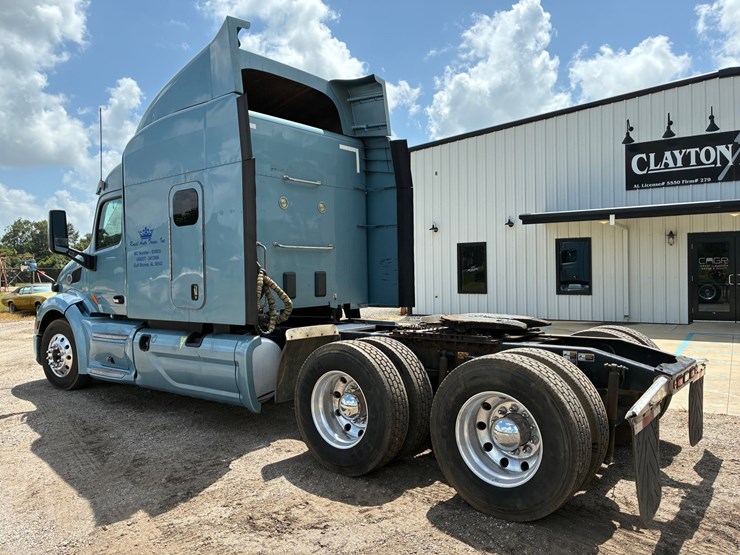 2015-peterbilt-579-image-6
