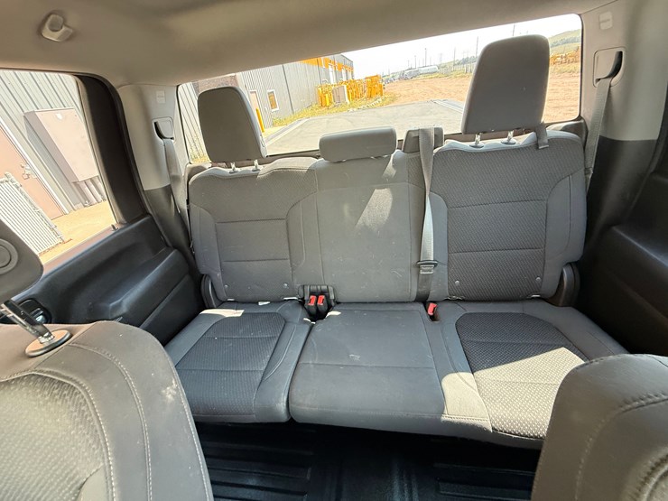 2021-chevrolet-silverado-2500hd-image-15