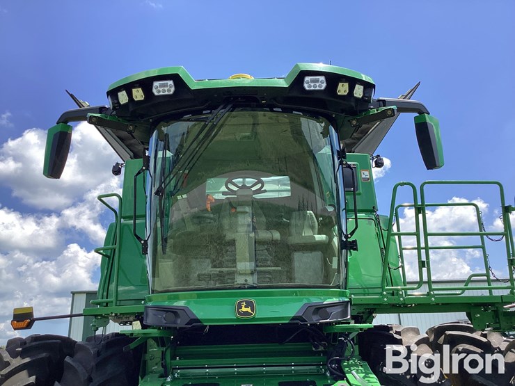 2025-john-deere-s7-700-image-10