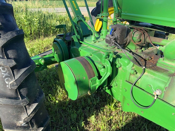 john-deere-model-b-image-18