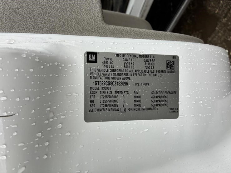2012-gmc-sierra-3500-image-23