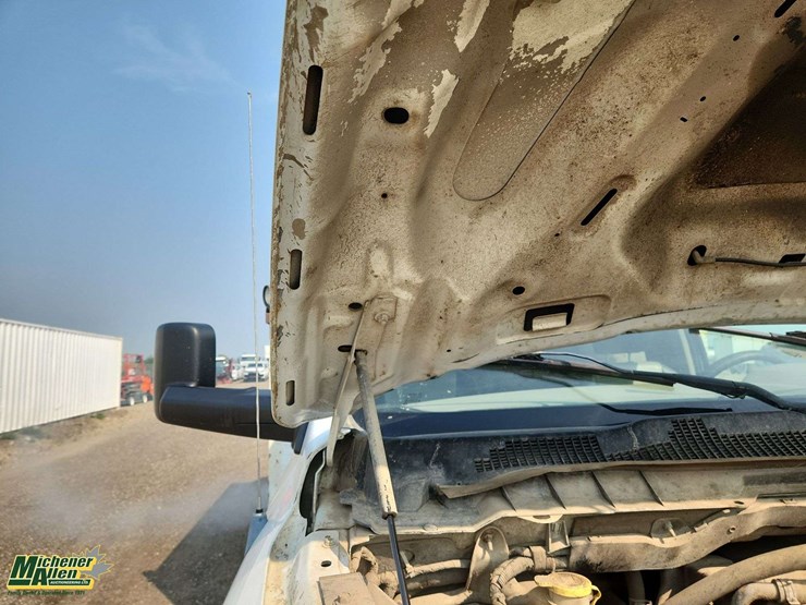 2011-ram-5500-4x4-s/a-service-truck-image-34