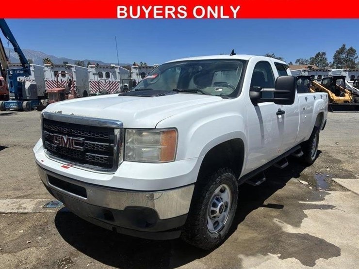 2012-gmc-sierra-2500-image-1