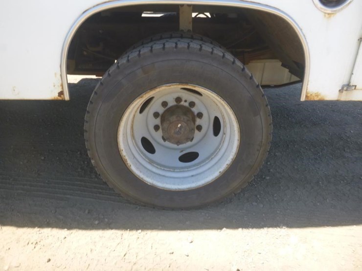 2005-ford-f450-image-18