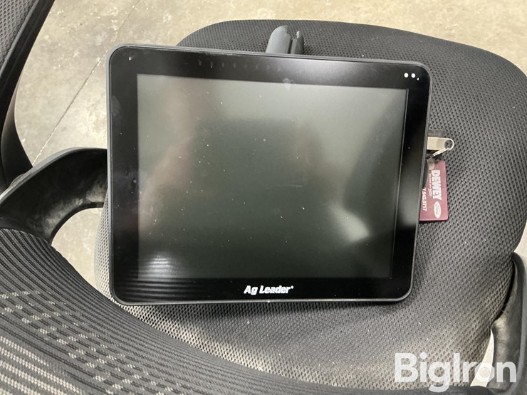 ag-leader-in-command-1200-monitor-image-12