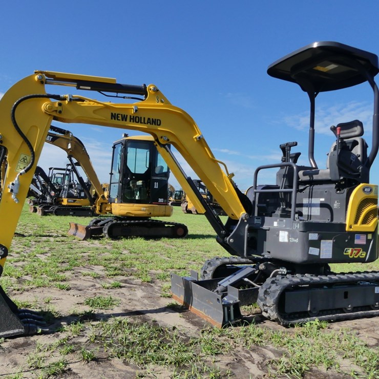 NEW HOLLAND E17C