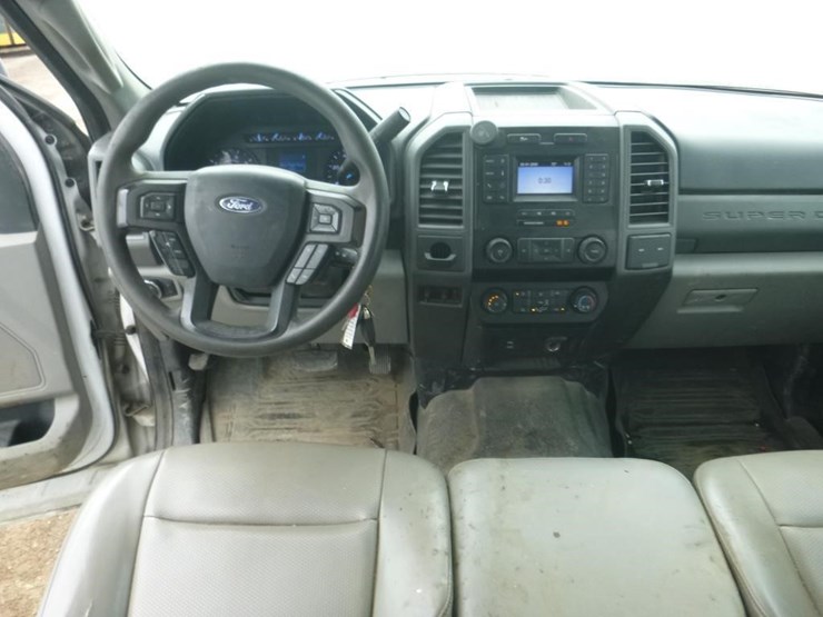2020-ford-f250-image-9