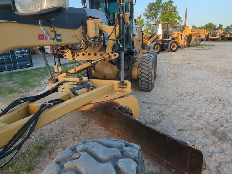 caterpillar-140m-image-8