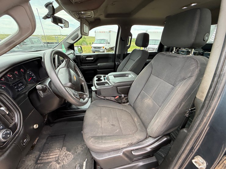 2020-chevrolet-silverado-2500hd-image-15