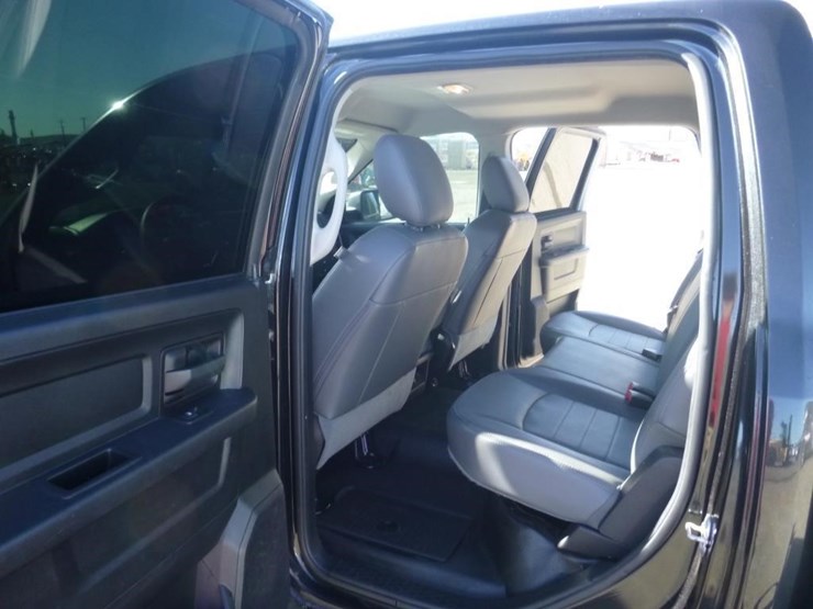 2016-dodge-1500-image-7
