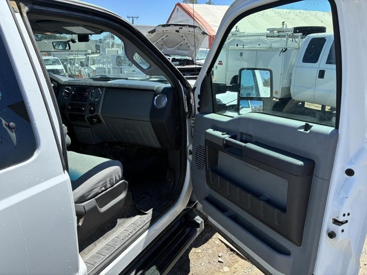 2011-ford-f250-image-10