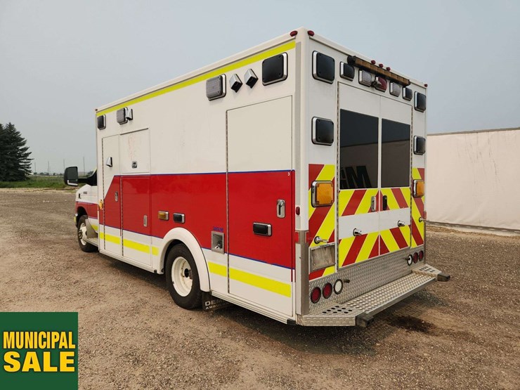 2013-ford-e450-image-20