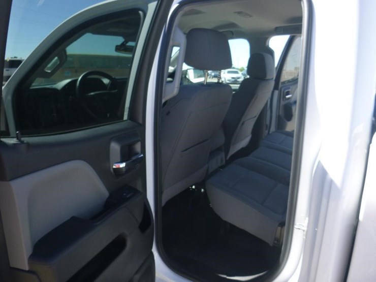 2018-chevrolet-1500-image-7