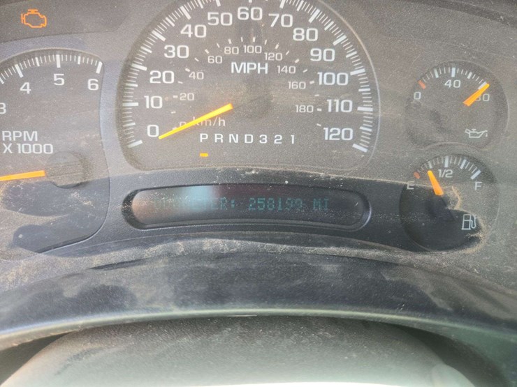 2006-chevrolet-silverado-2500-image-22