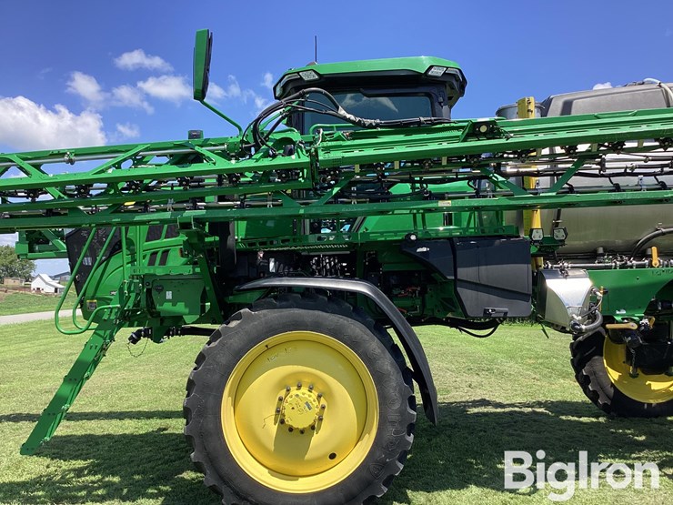 2022-john-deere-412r-image-17