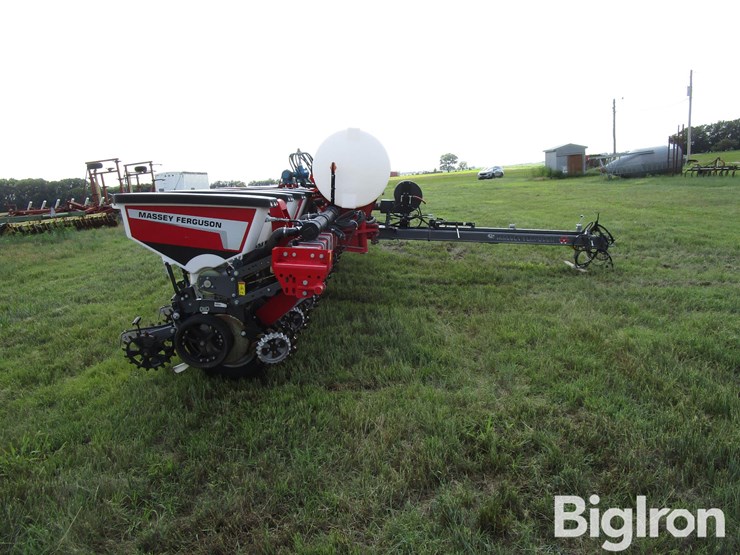 2023-massey-ferguson-pa-w12-12r30-front-fold-planter-w/liquid-fertilizer-image-12