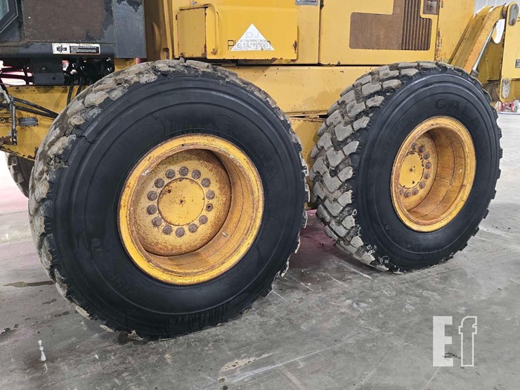 2006-deere-670ch-ii-image-27