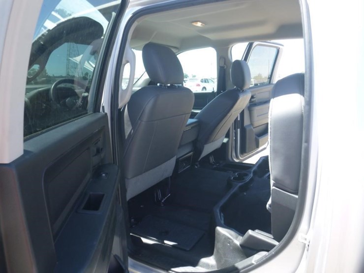 2018-dodge-1500-image-7