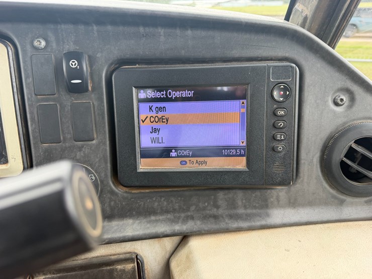 caterpillar-730c-image-17