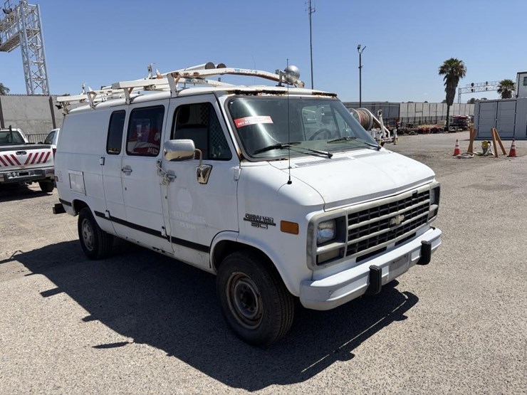 1995-utility-van-image-2