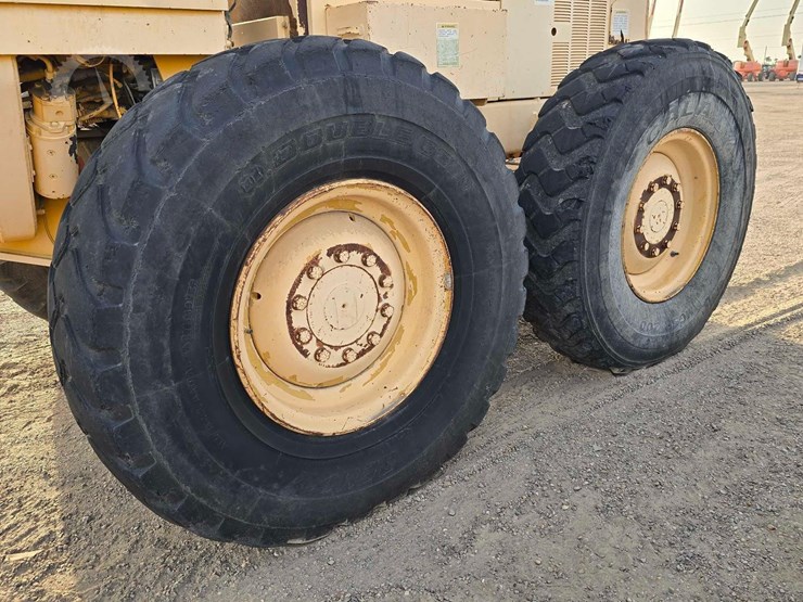 caterpillar-120h-image-22