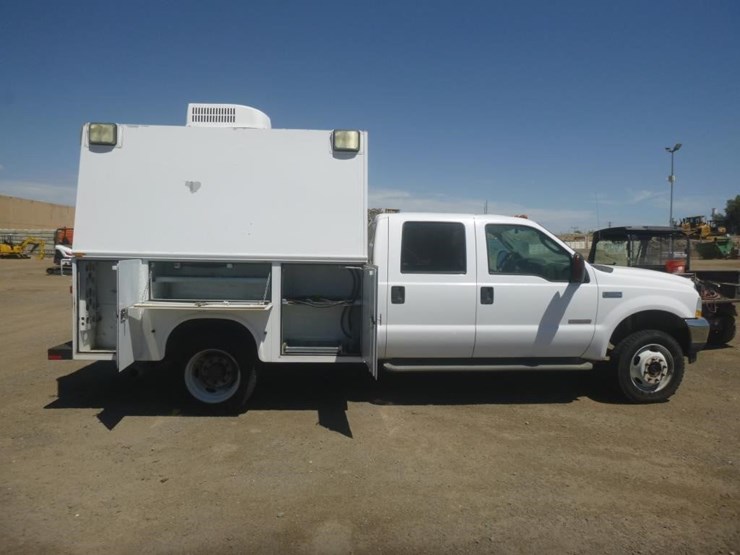 2004-ford-f550-image-7