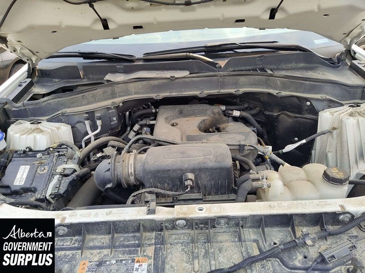 2020-ford-explorer-xlt-image-21