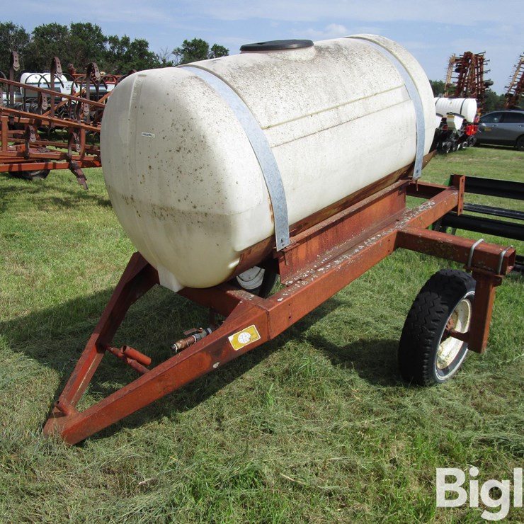 Sprayer Tank On Trailer