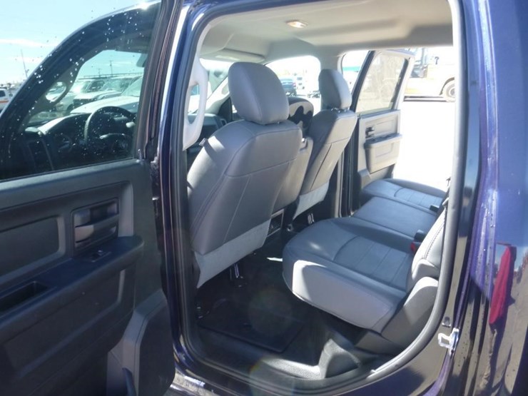 2016-dodge-1500-image-7