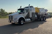 2017 KENWORTH T880
