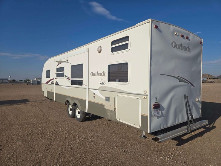 2006-keystone-outback-travel-trailer-image-5
