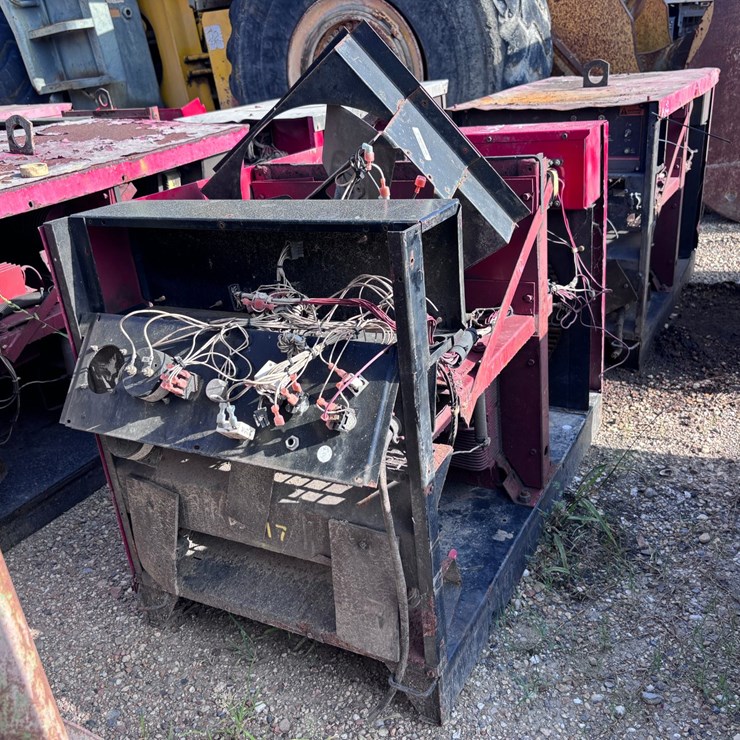 #39077 • LINCOLN ELECTRIC DC-600 WELDING MACHINE | FOR PARTS/REPAIRS