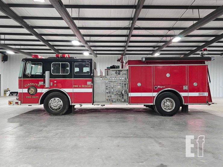 1991-seagrave-pumper-image-5