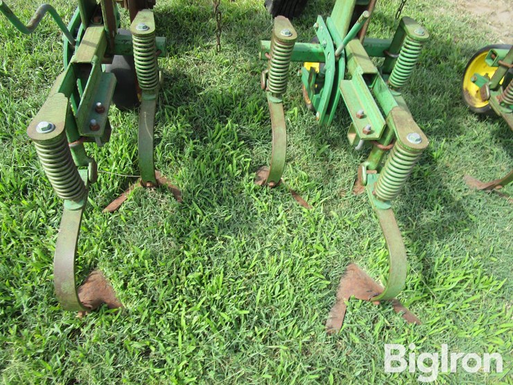 john-deere-825-image-14
