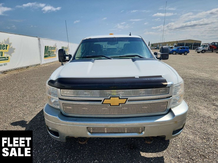 2013-chevrolet-silverado-2500hd-image-7