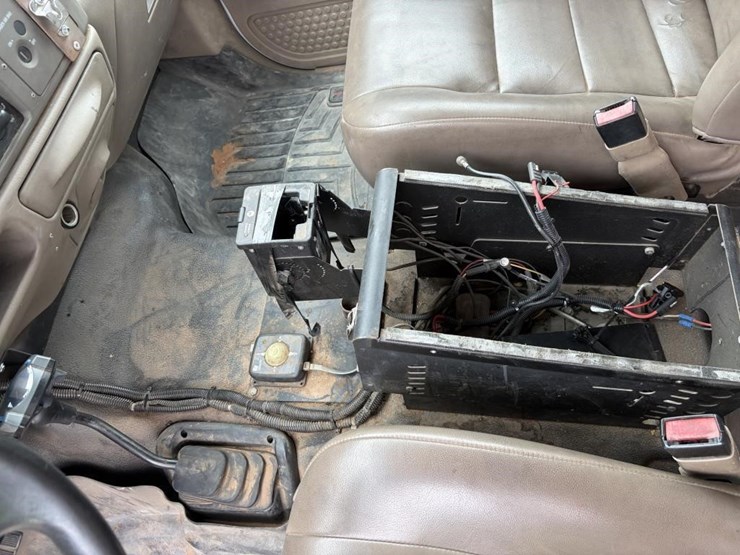 2003-ford-f450-image-18