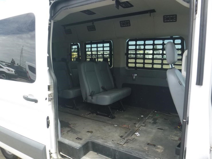 2017-ford-transit-image-7